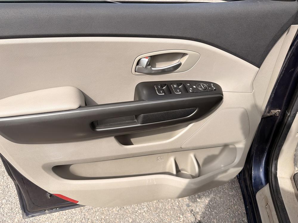 Kia Sedona LX 2020 d&rsquo;occasion à vendre - 13