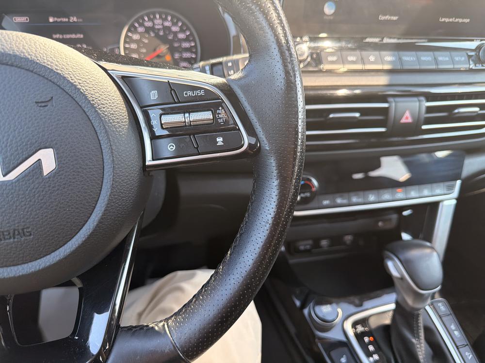 Kia Seltos SX TURBO AWD 2023 d&rsquo;occasion à vendre - 23