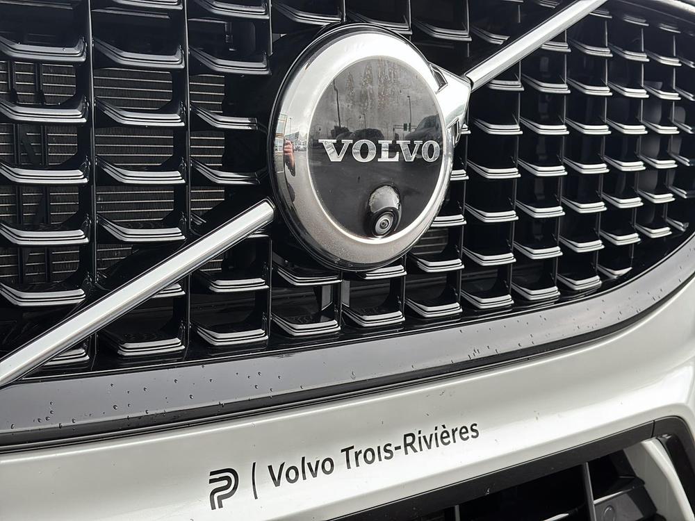 Volvo XC60 B5 PLUS AWD // DARK THEME 2024 d&rsquo;occasion à vendre - 9