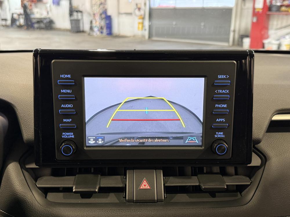 Toyota RAV4 LE 2020 d&rsquo;occasion à vendre - 26