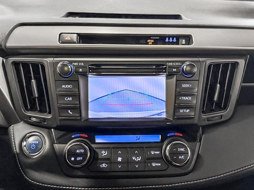 Toyota RAV4 HYBRID LE+ 2018 à vendre à Trois-Rivières - 32