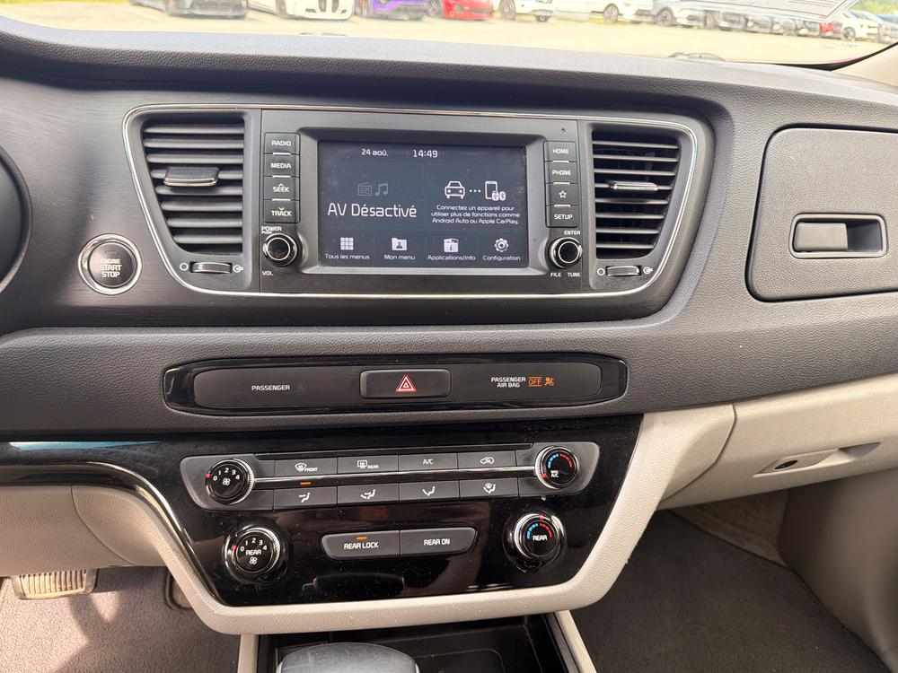 Kia Sedona LX 2020 d&rsquo;occasion à vendre - 26