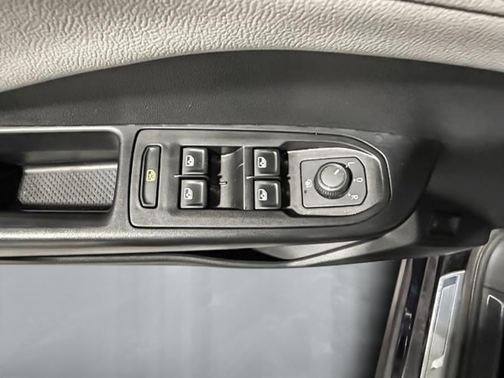 Volkswagen Taos 2024 Noir usage à vendre Volkswagen Taos 2024 Noir usage à vendre