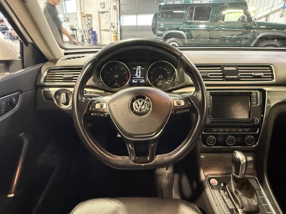 Volkswagen Passat COMFORLINE 2018 d&rsquo;occasion à vendre - 18
