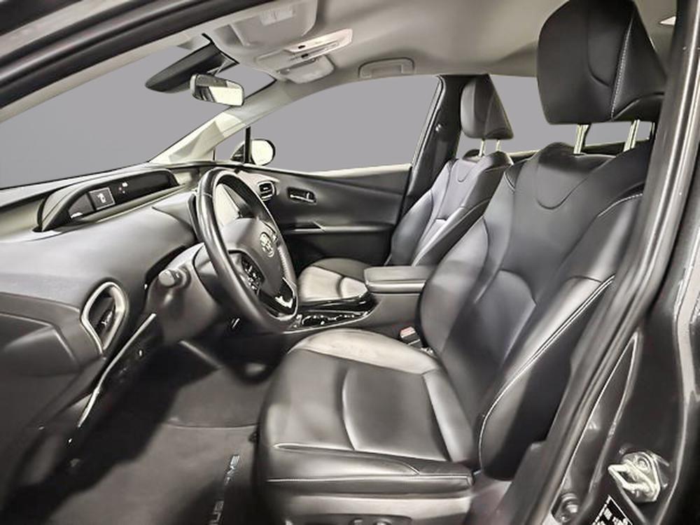 Toyota Prius Prime 2020 Gris usage à vendre Toyota Prius Prime 2020 Gris usage à vendre