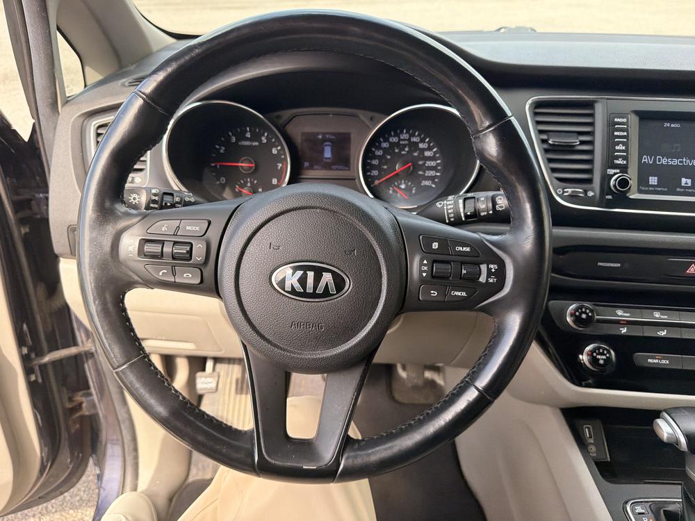 Kia Sedona LX 2020 d&rsquo;occasion à vendre - 21