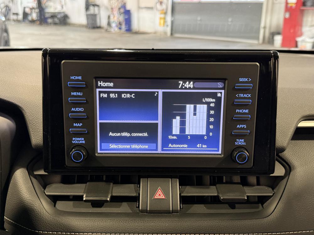 Toyota RAV4 LE 2020 d&rsquo;occasion à vendre - 24