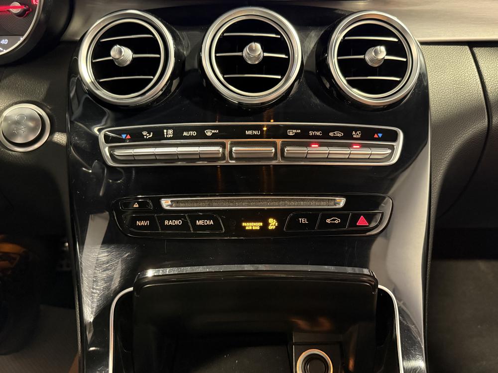 Mercedes-Benz Classe-C 300 2018 d&rsquo;occasion à vendre - 27