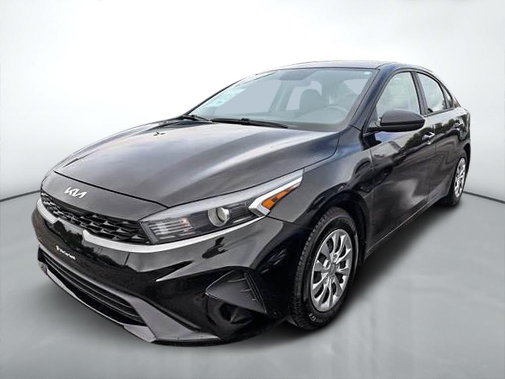 Kia Forte LX 2022 d&rsquo;occasion à vendre - 3