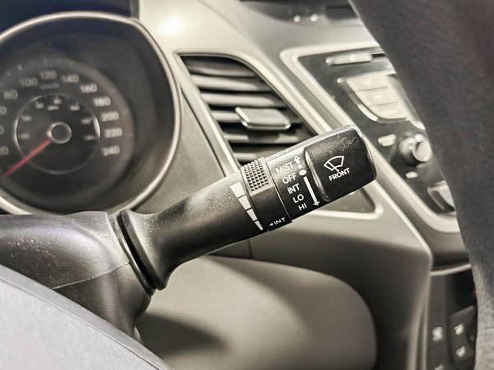 Hyundai Elantra LE 2016 d&rsquo;occasion à vendre - 22