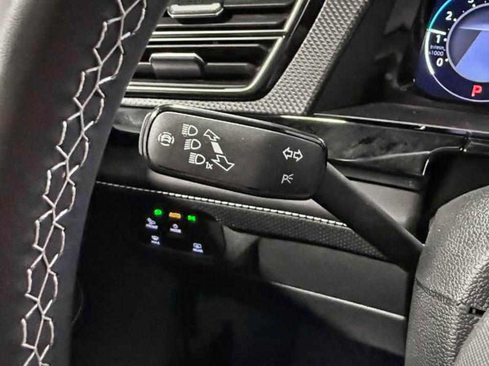 Volkswagen Atlas Cross Sport 2.0 TSI HIGHLINE 2024 d&rsquo;occasion à vendre - 22