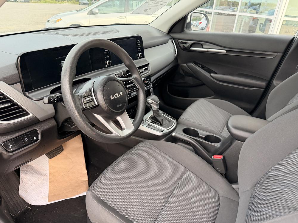 Kia Seltos LX FWD 2024 d&rsquo;occasion à vendre - 19