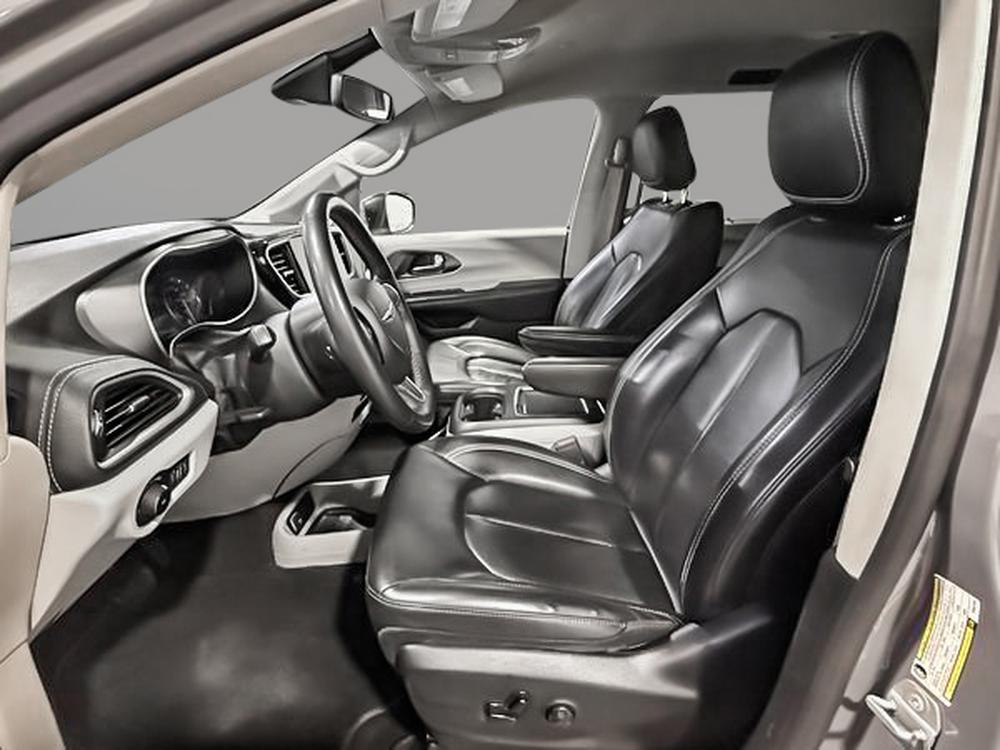 Chrysler Pacifica TOURING 2023 d&rsquo;occasion à vendre - 16