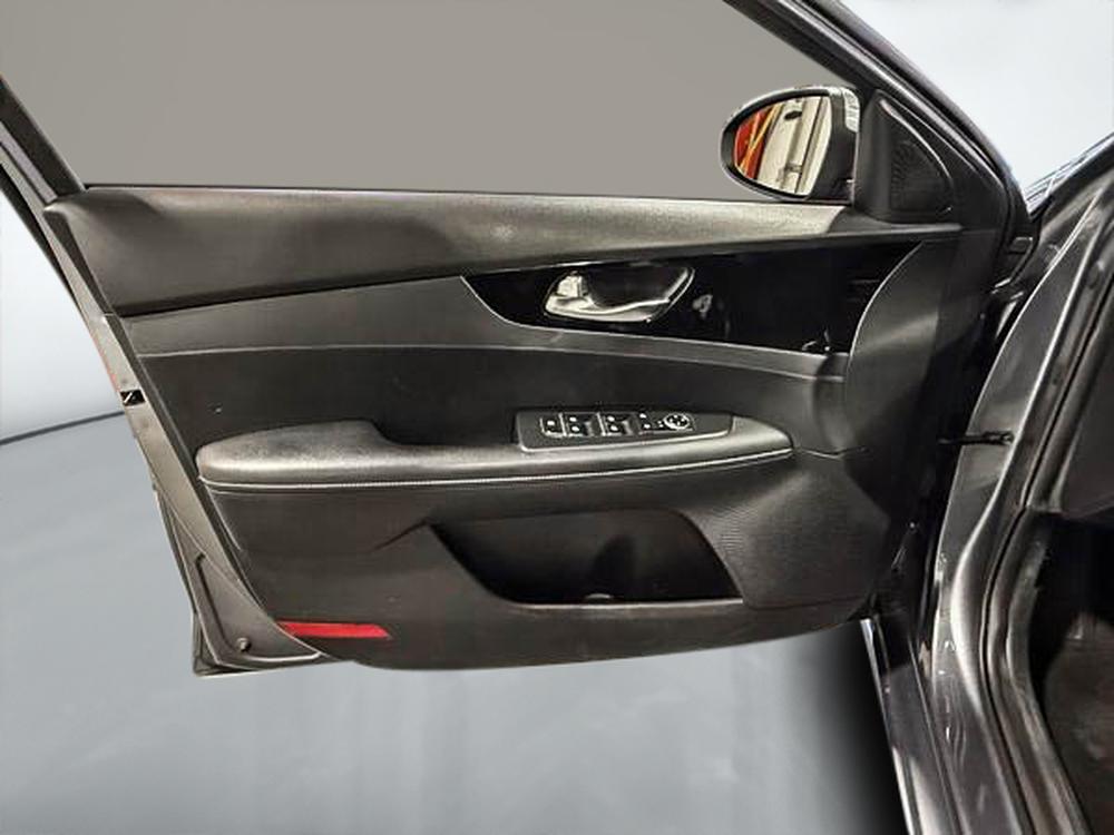 Kia Forte EX 2019 d&rsquo;occasion à vendre - 13