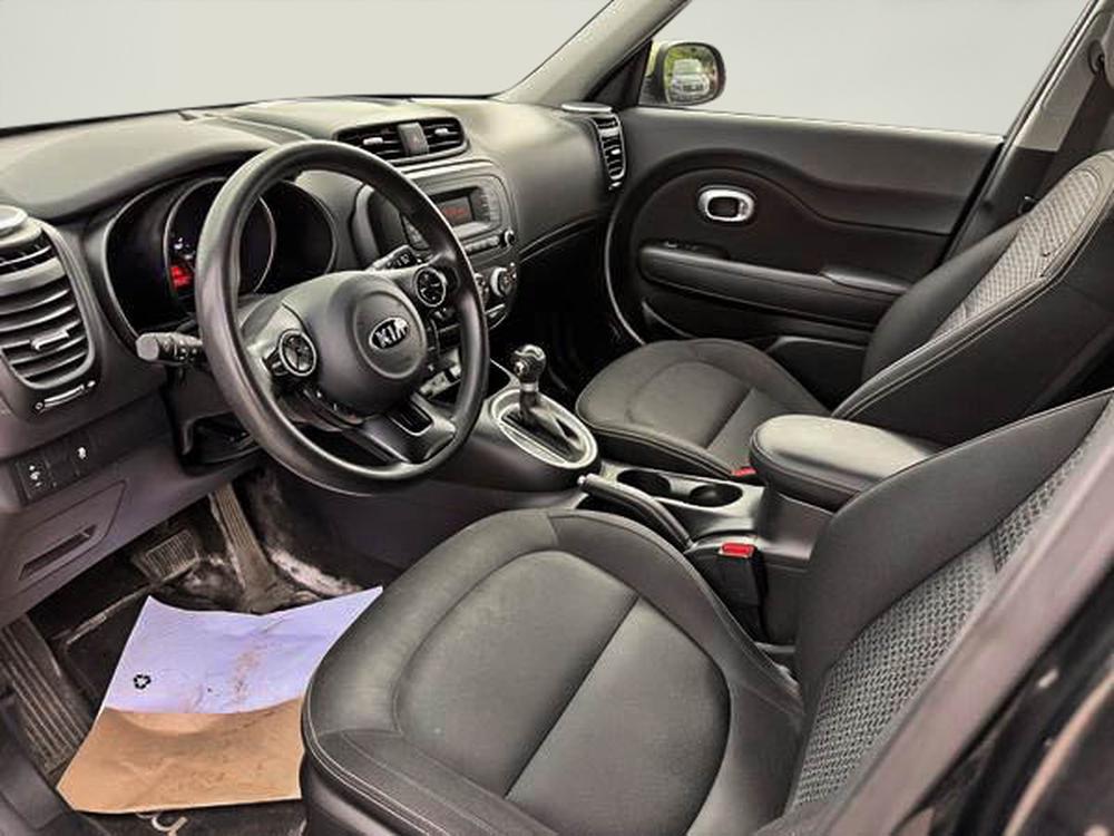 Kia Soul 2016 Noir usage à vendre Kia Soul 2016 Noir usage à vendre