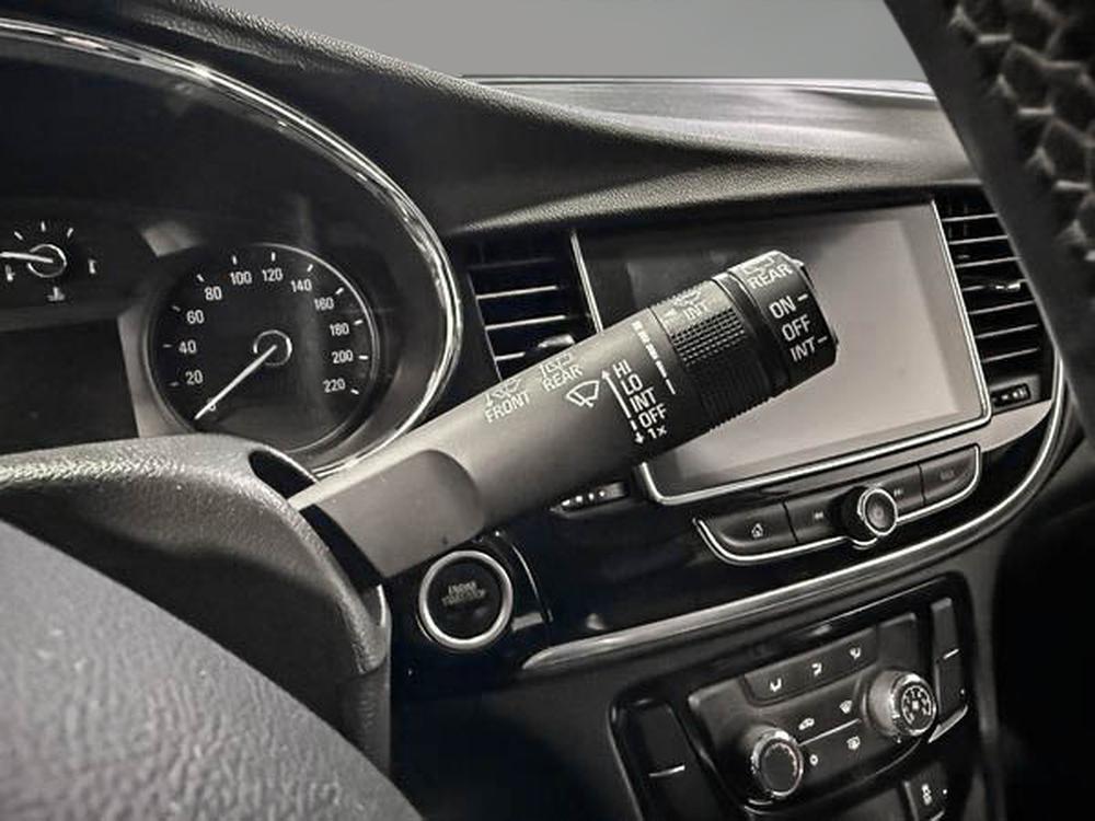 Buick Encore SPORT TOURING 2019 d&rsquo;occasion à vendre - 23