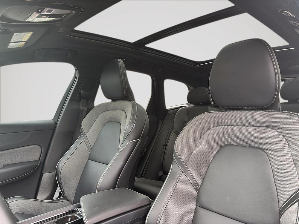 Volvo XC60 B5 ULTIMATE AWD DARK THEME 2024 d&rsquo;occasion à vendre - 12