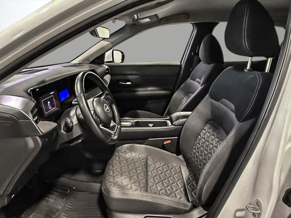 Nissan Kicks 2025 Blanc usage à vendre Nissan Kicks 2025 Blanc usage à vendre