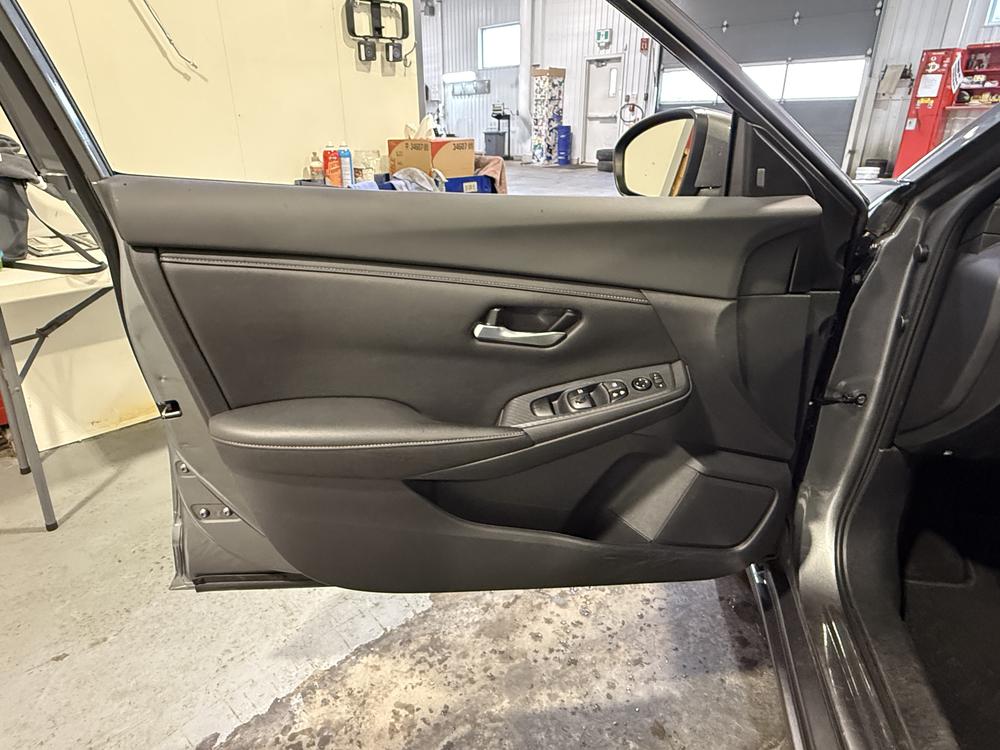 Nissan Sentra SV 2023 d&rsquo;occasion à vendre - 14