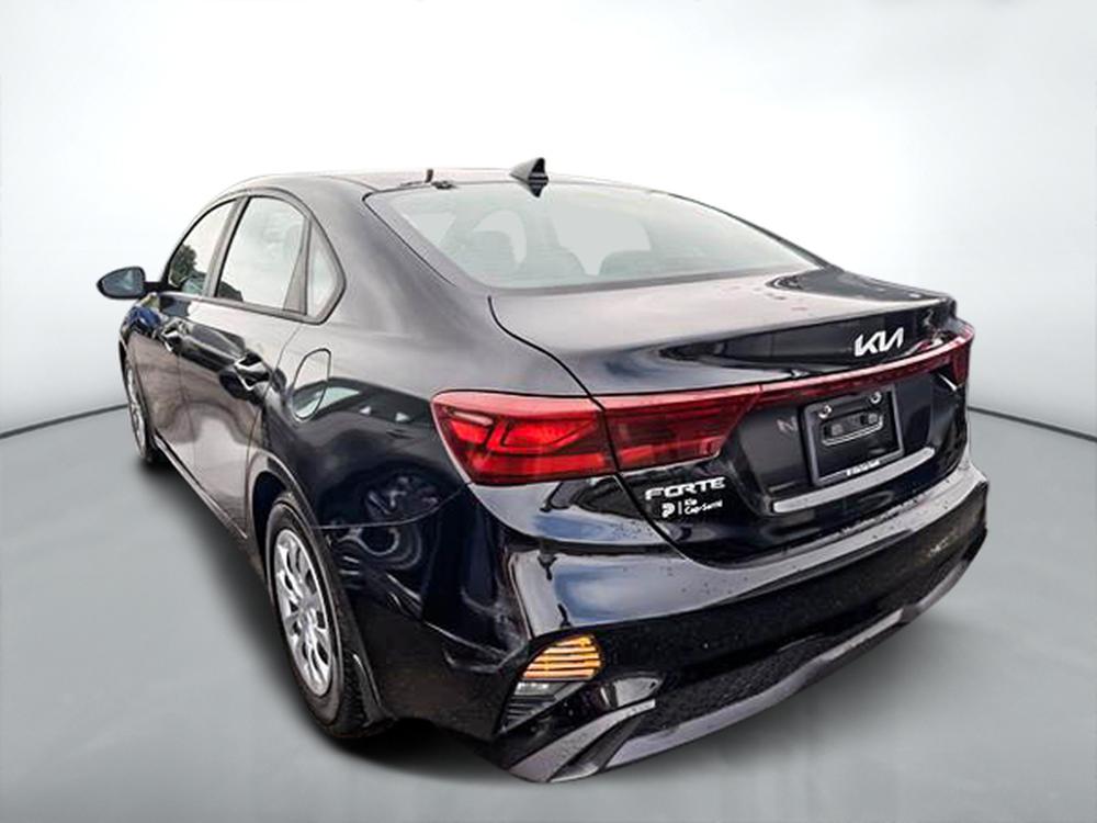 Kia Forte LX 2022 d&rsquo;occasion à vendre - 6