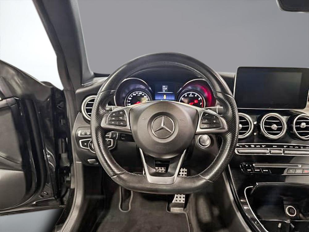 Mercedes-Benz C-Class 2018 Noir usage à vendre Mercedes-Benz C-Class 2018 Noir usage à vendre