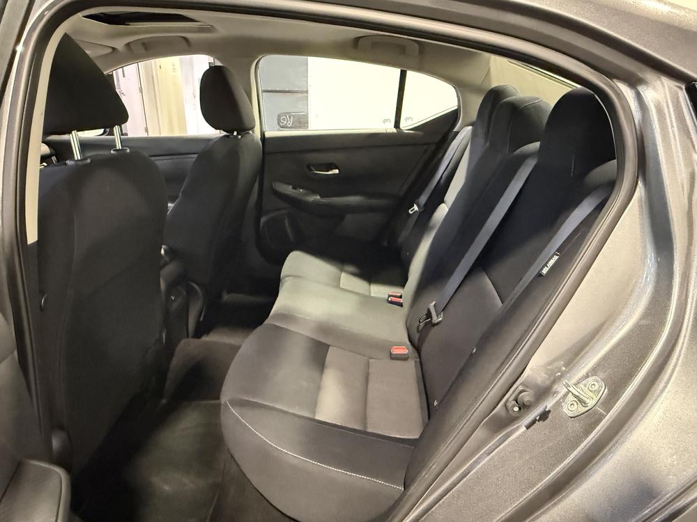 Nissan Sentra SV 2023 d&rsquo;occasion à vendre - 31