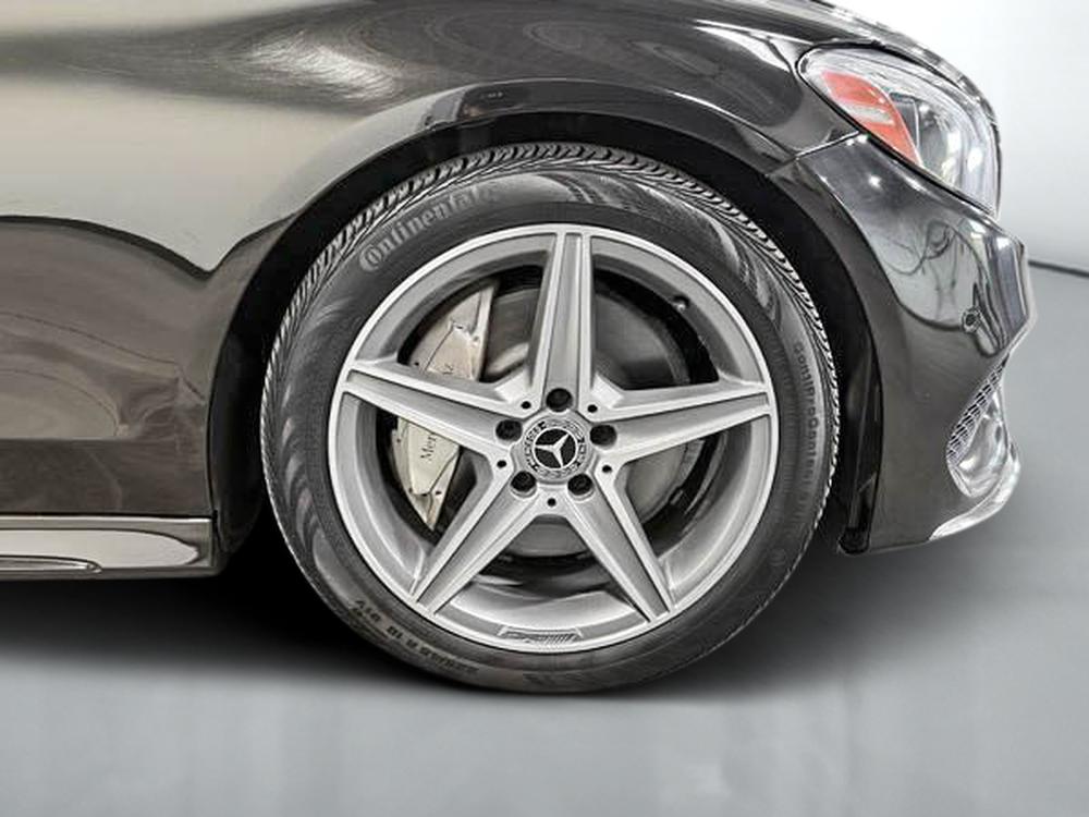 Mercedes-Benz C-Class 2018 Noir usage à vendre Mercedes-Benz C-Class 2018 Noir usage à vendre