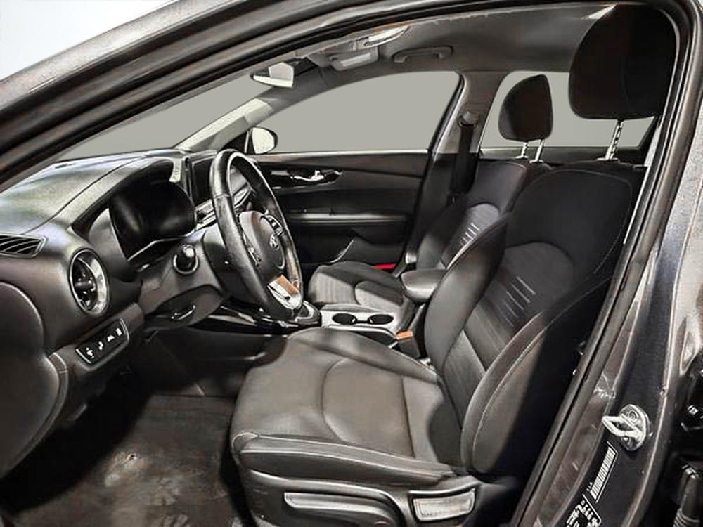 Kia Forte EX 2019 d&rsquo;occasion à vendre - 16