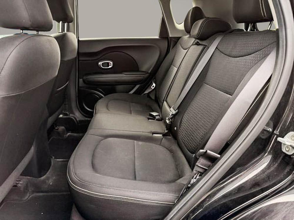 Kia Soul 2016 Noir usage à vendre Kia Soul 2016 Noir usage à vendre