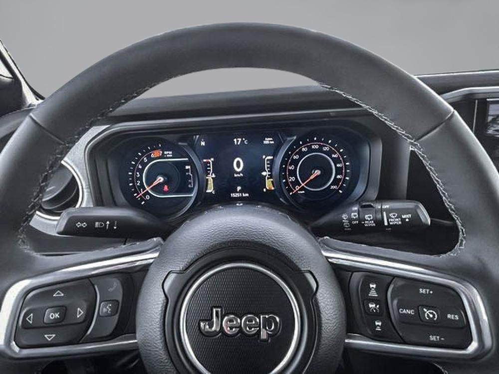 Jeep Wrangler SAHARA 2025 d&rsquo;occasion à vendre - 24
