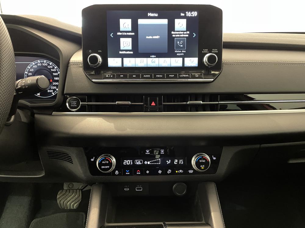 Mitsubishi Outlander SEL AWD / 7 PASSAGERS 2023 d&rsquo;occasion à vendre - 23