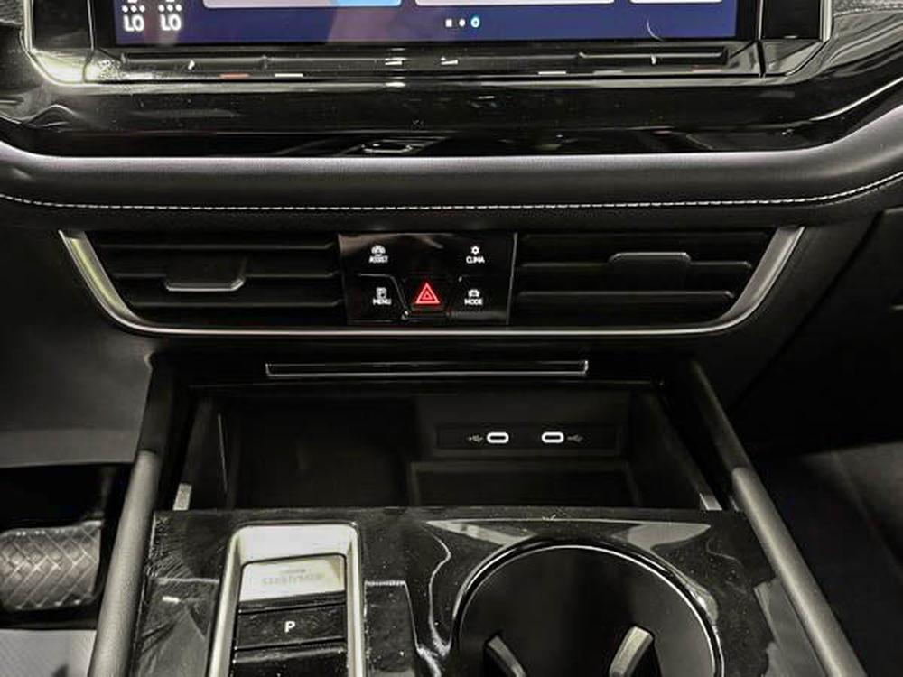 Volkswagen Atlas Cross Sport 2.0 TSI HIGHLINE 2024 d&rsquo;occasion à vendre - 28