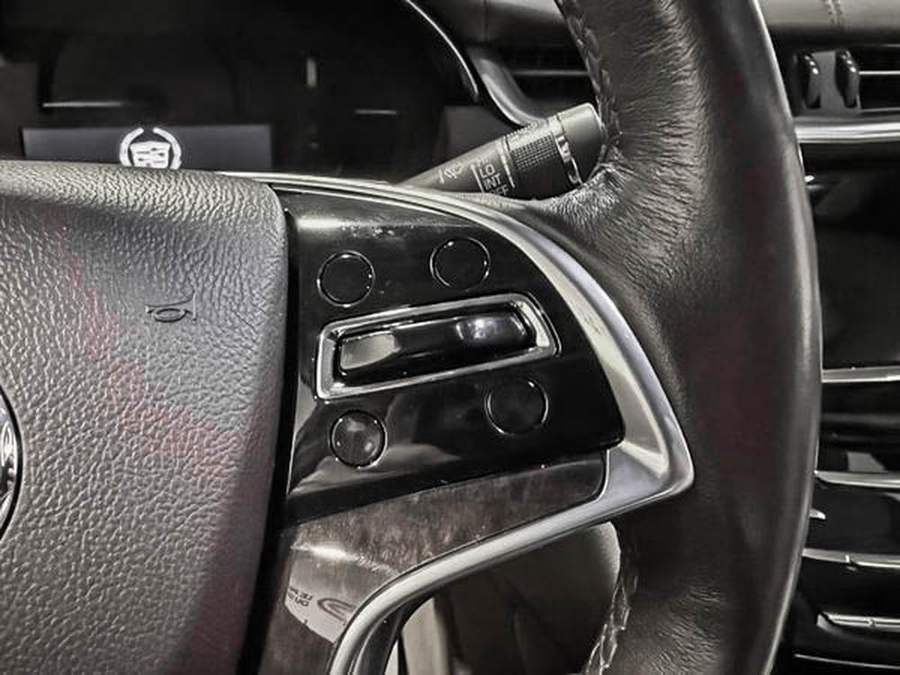 Cadillac XTS luxury 2014 d&rsquo;occasion à vendre - 21