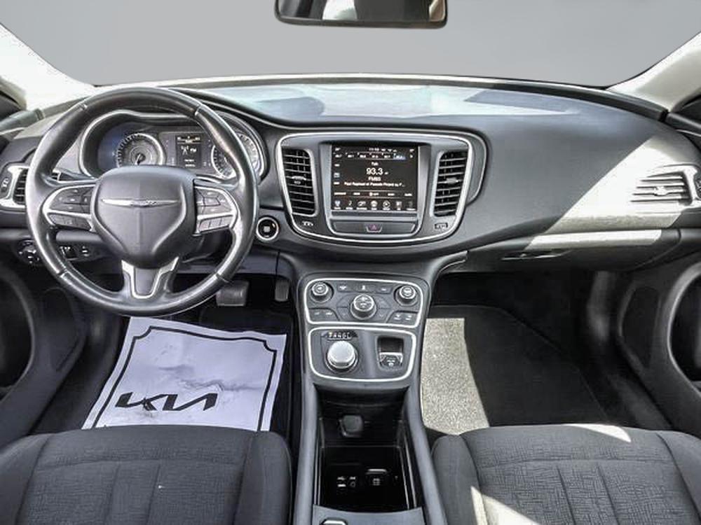 Chrysler 200 LIMITED 2016 d&rsquo;occasion à vendre - 21