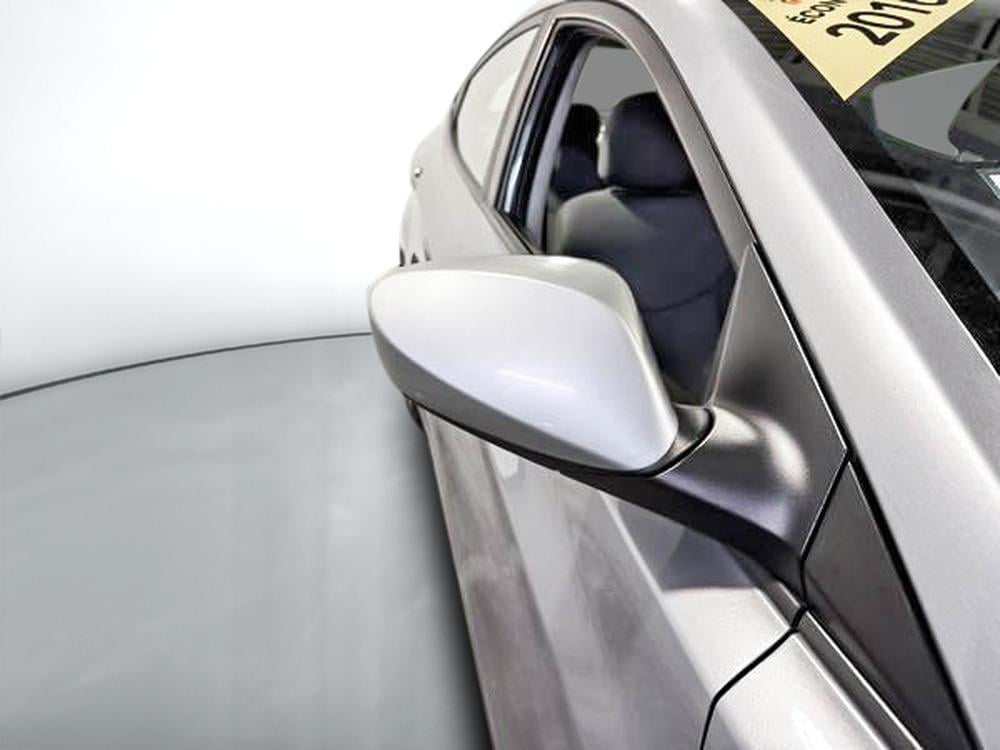 Hyundai Elantra LE 2016 d&rsquo;occasion à vendre - 11