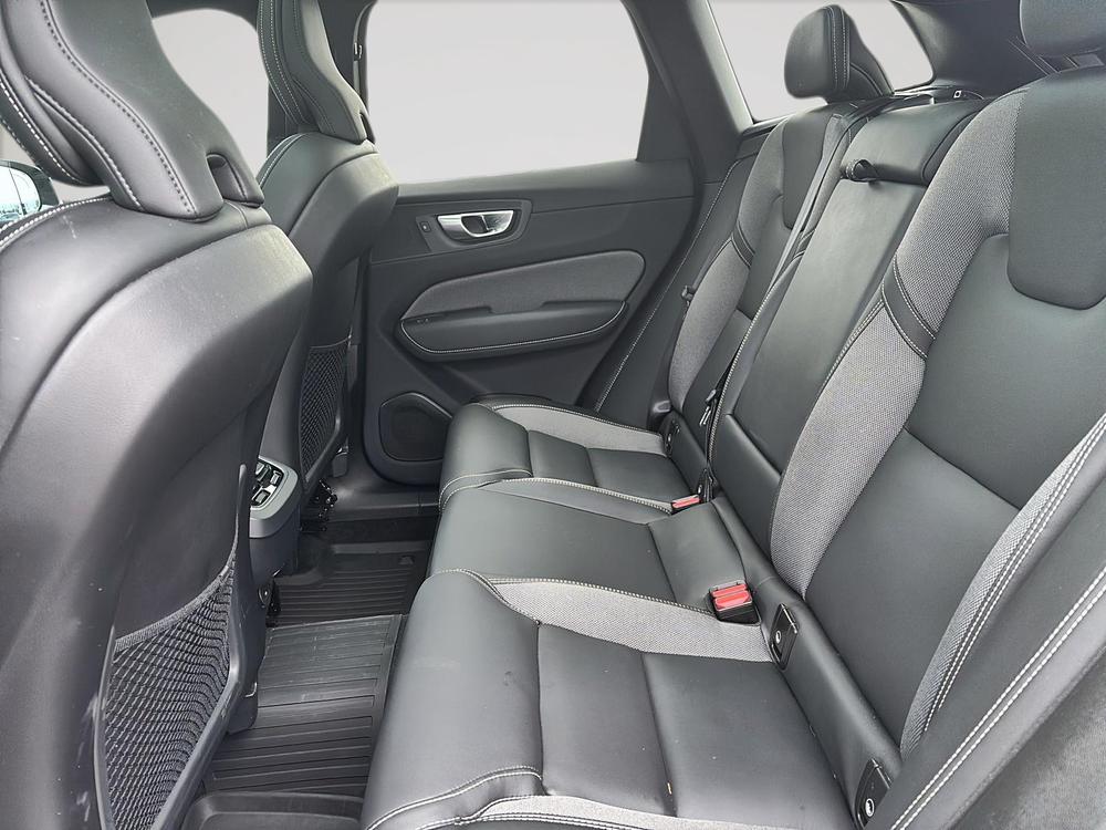 Volvo XC60 B5 ULTIMATE AWD DARK THEME 2024 d&rsquo;occasion à vendre - 21
