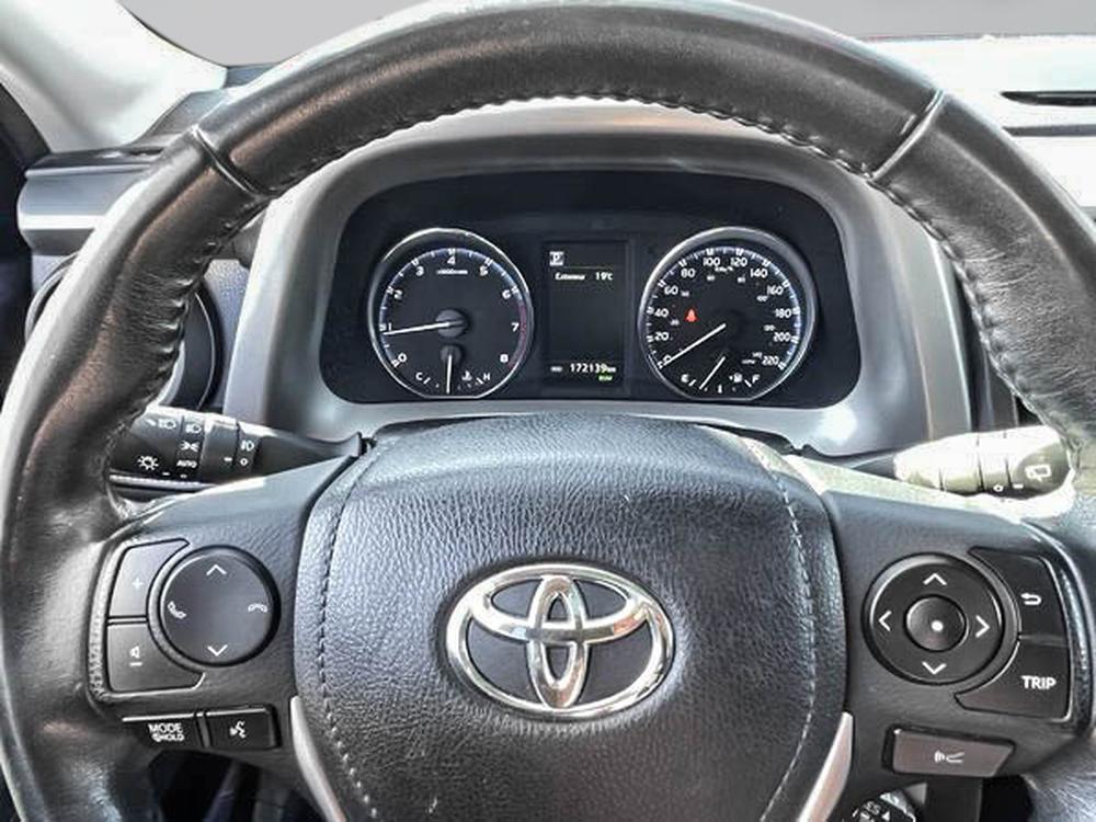 Toyota RAV4 2017 Bourgogne usage à vendre Toyota RAV4 2017 Bourgogne usage à vendre