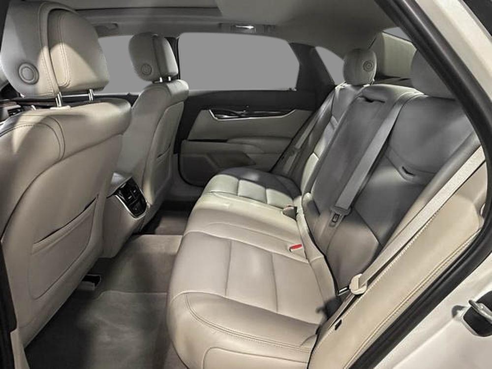 Cadillac XTS luxury 2014 d&rsquo;occasion à vendre - 30
