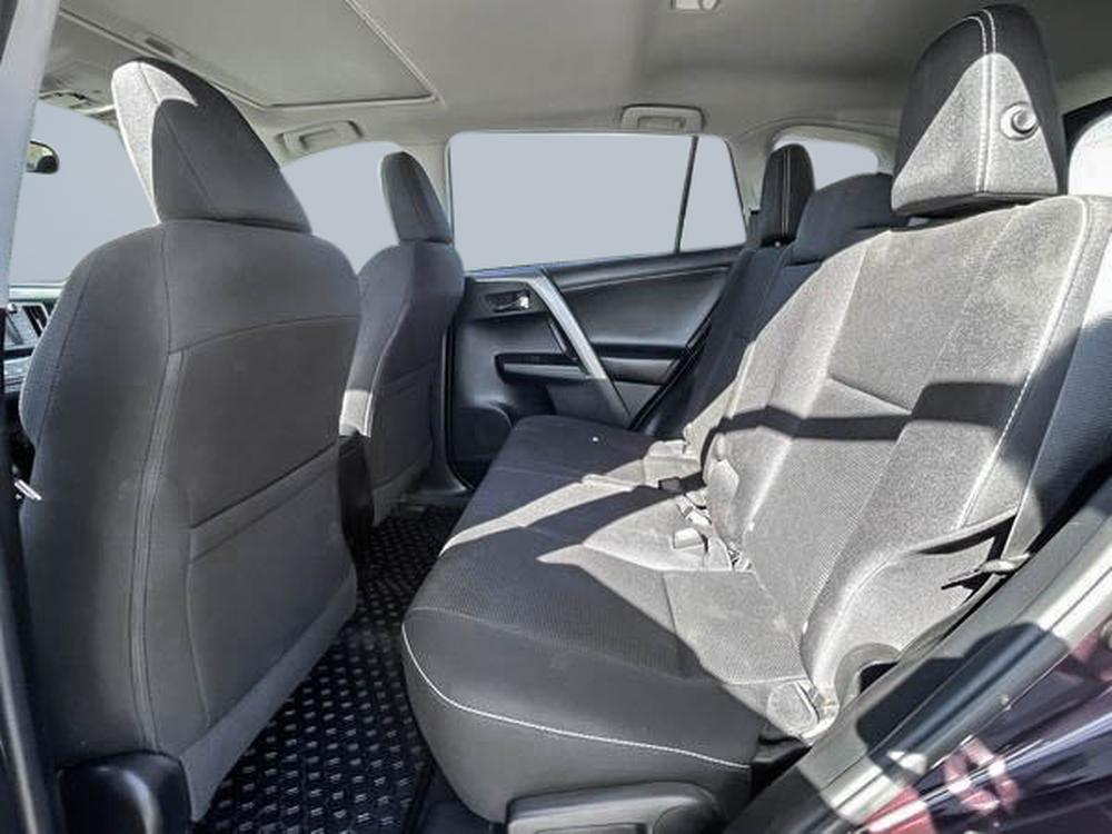 Toyota RAV4 2017 Bourgogne usage à vendre Toyota RAV4 2017 Bourgogne usage à vendre