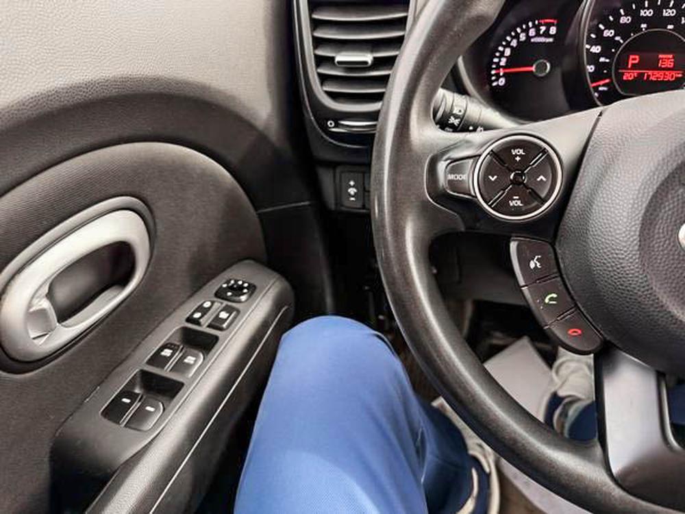 Kia Soul 2016 Noir usage à vendre Kia Soul 2016 Noir usage à vendre