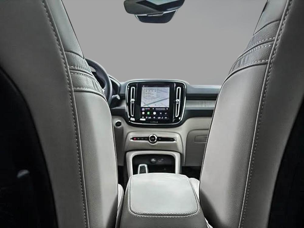 Volvo XC40 B5 PLUS AWD 2023 d&rsquo;occasion à vendre - 12