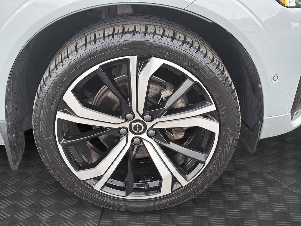 Volvo XC60 B5 ULTIMATE AWD DARK THEME 2024 d&rsquo;occasion à vendre - 9