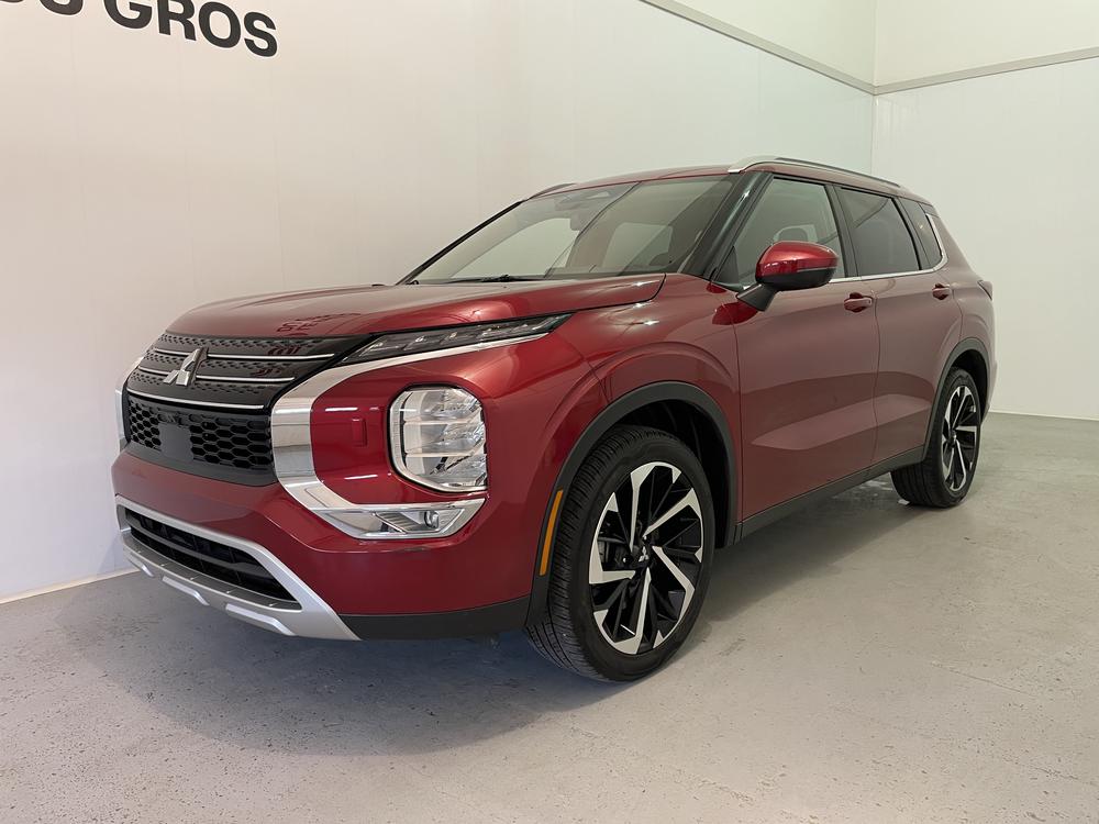 Mitsubishi Outlander SEL AWD / 7 PASSAGERS 2023 d&rsquo;occasion à vendre - 3