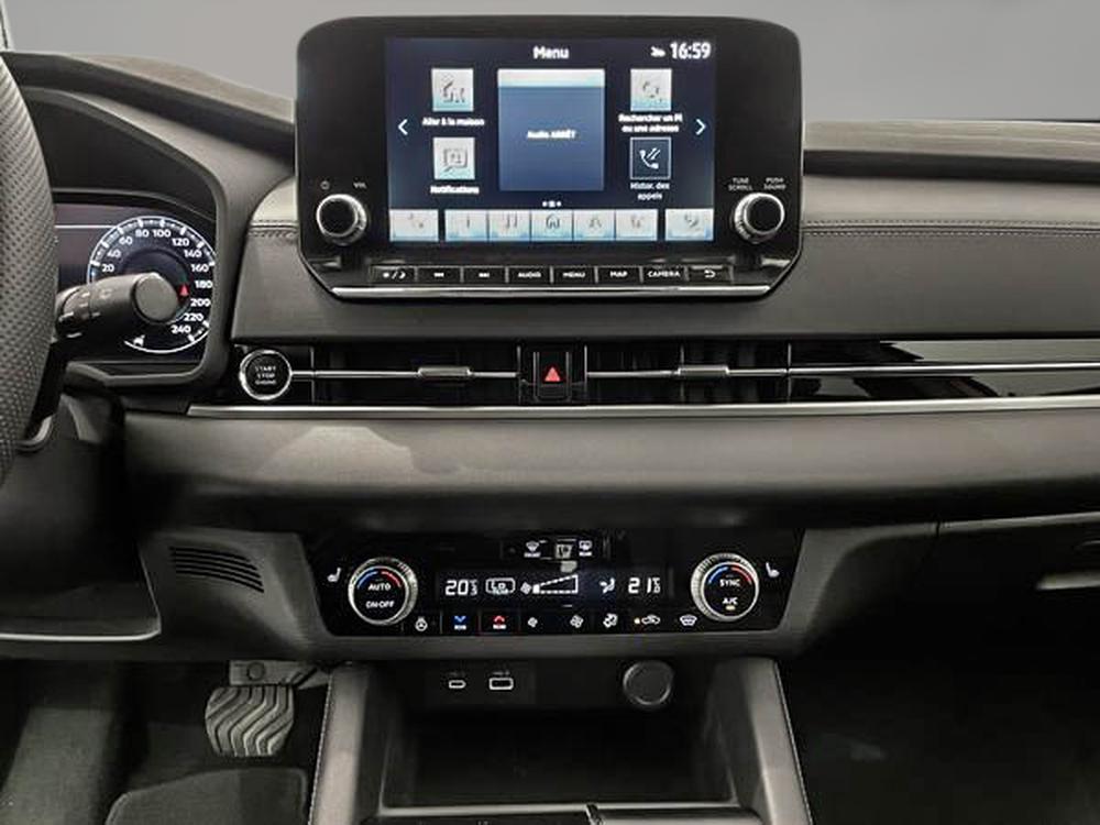 Mitsubishi Outlander SEL AWD / 7 PASSAGERS 2023 d&rsquo;occasion à vendre - 23