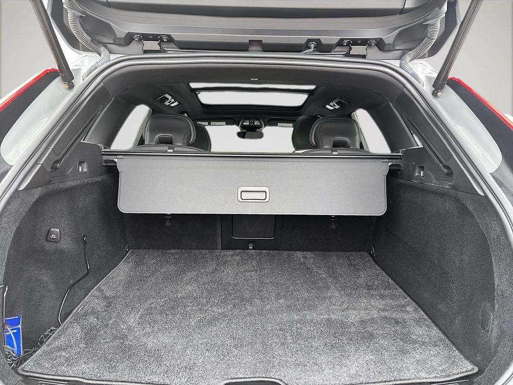 Volvo XC60 B5 ULTIMATE AWD DARK THEME 2024 d&rsquo;occasion à vendre - 19