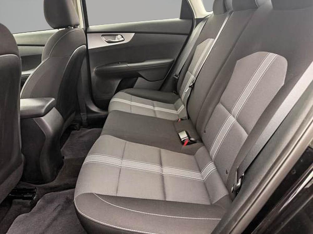 Kia Forte LX 2022 d&rsquo;occasion à vendre - 30