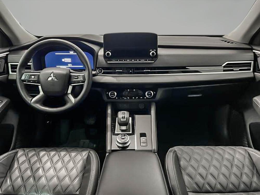 Mitsubishi Outlander SEL AWD / 7 PASSAGERS 2023 d&rsquo;occasion à vendre - 9