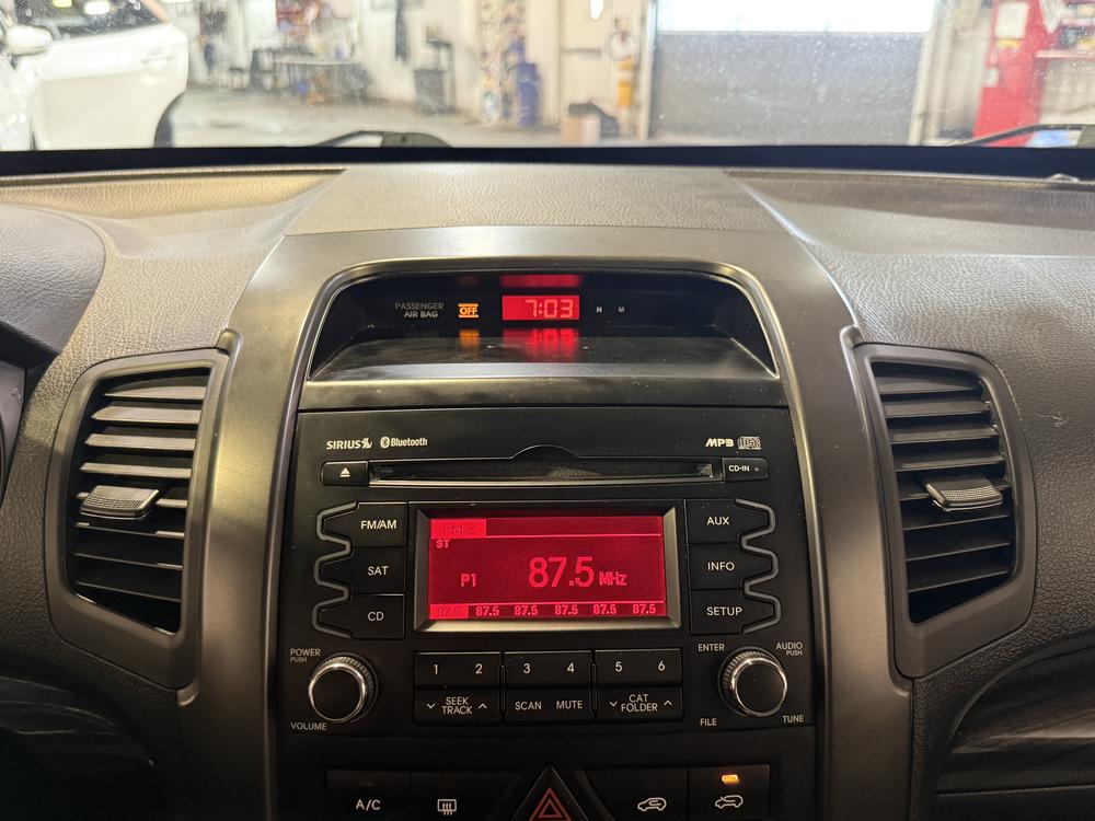 Kia Sorento LX+ 2013 d&rsquo;occasion à vendre - 24