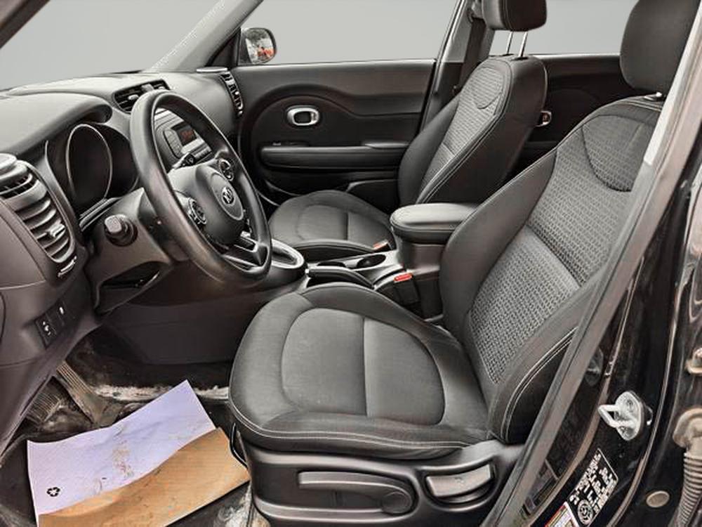 Kia Soul 2016 Noir usage à vendre Kia Soul 2016 Noir usage à vendre