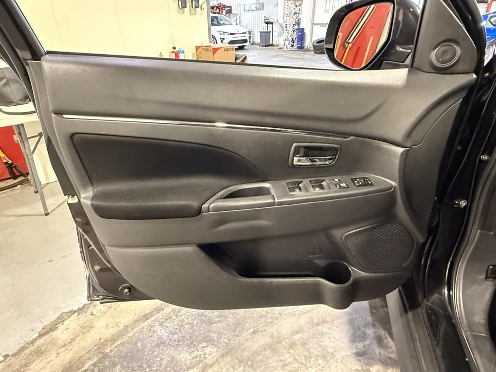 Mitsubishi RVR SE 2024 d&rsquo;occasion à vendre - 13